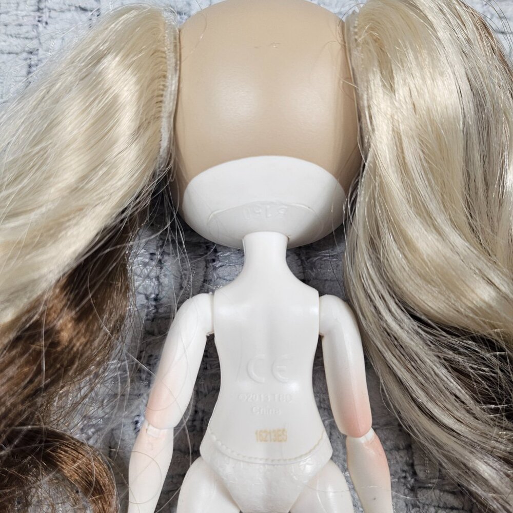 Pinkie Cooper Fashion Doll Nude - Picture 7 of 11
